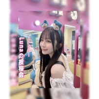 「紗衣（さえ）のFカップ美ボディと圧倒的な存在感」