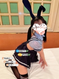 RJ-773、19歳、154cm、Dカップ 小柄で可愛らしいDカップが特徴。若干の童顔で、無邪気さと色気を兼ね備えた魅力的な女性。